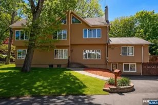 17 Hickory Dr, Oakland, NJ 07436 - Photo 2