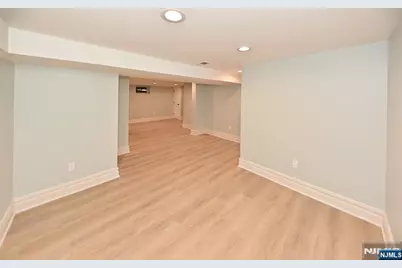 190 Madison Avenue 1 #1, Midland Park, NJ 07432 - Photo 16