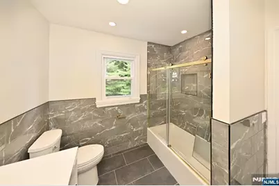 190 Madison Avenue 1 #1, Midland Park, NJ 07432 - Photo 12