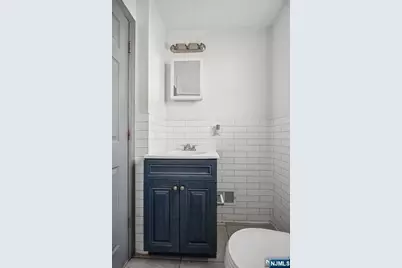 143 Valley Road 1R #1R, Montclair, NJ 07042 - Photo 12