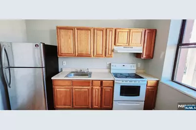 6 Garden Street 5 #5, Passaic, NJ 07055 - Photo 2