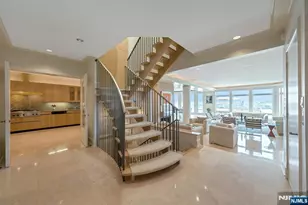 4 Ascot Way, Fort Lee, NJ 07024 - Photo 4