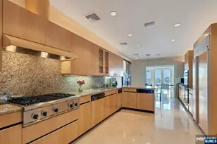 4 Ascot Way, Fort Lee, NJ 07024 - Photo 20