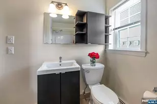 565 Grove Street 10, Clifton, NJ 07013 - Photo 18