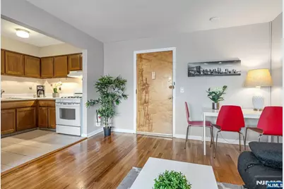 565 Grove Street 10 #10, Clifton, NJ 07013 - Photo 6