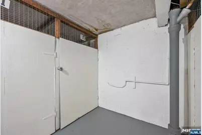 565 Grove Street 10 #10, Clifton, NJ 07013 - Photo 20