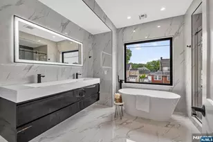 887 Linden Ave, Ridgefield, NJ 07657 - Photo 26