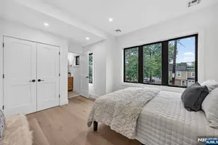 887 Linden Ave, Ridgefield, NJ 07657 - Photo 32