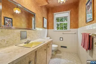 188 Charlotte Pl, Englewood Cliffs, NJ 07632 - Photo 12