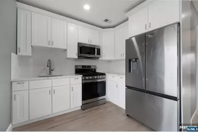 149 Florence Avenue, Hawthorne, NJ 07506 - Photo 8