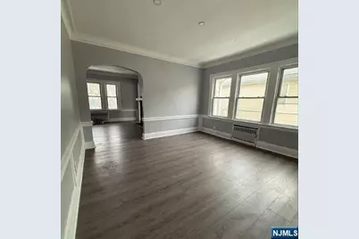 108-110 Vassar Avenue, Newark, NJ 07112 - Photo 12