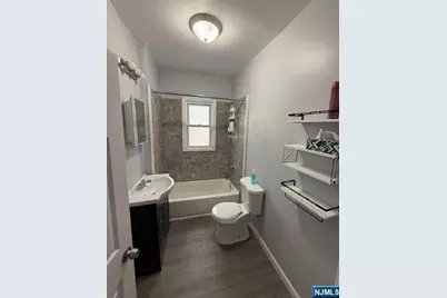 108-110 Vassar Avenue, Newark, NJ 07112 - Photo 10