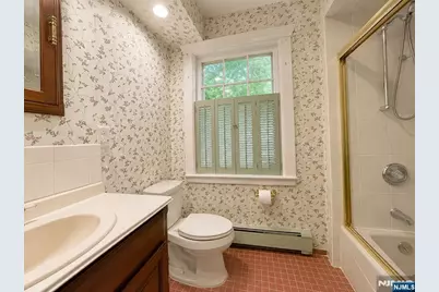 84 Valley View Avenue, Ridgewood, NJ 07450 - Photo 12