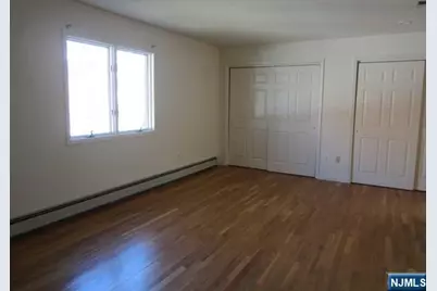 2217 B Mackay B #B, Fort Lee, NJ 07024 - Photo 8