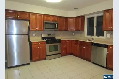 2217 B Mackay B #B, Fort Lee, NJ 07024 - Photo 12
