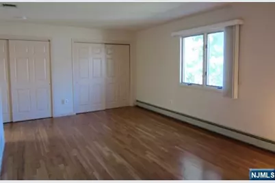 2217 B Mackay B #B, Fort Lee, NJ 07024 - Photo 6