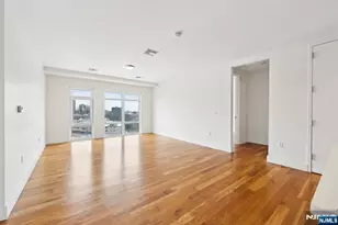 1 Executive 201, Fort Lee, NJ 07024 - Photo 30