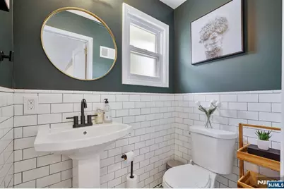 6 Pershing Court, Ridgefield Park, NJ 07660 - Photo 8
