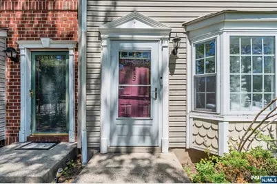 19 Clarion Lane 201 #201, Newark, NJ 07103 - Photo 2