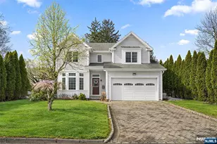 137 6th St, Cresskill, NJ 07626 - Photo 2