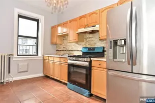303 Hamilton Pl A4, Hackensack, NJ 07601 - Photo 10