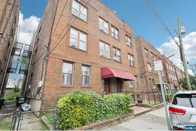 262 Clendenny Avenue 6 #6, Jersey City, NJ 07304 - Photo 2