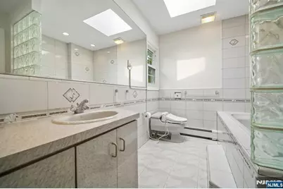 6 Aster Court, Paramus, NJ 07652 - Photo 18