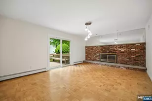 6 Aster Ct, Paramus, NJ 07652 - Photo 10
