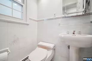 6 Aster Ct, Paramus, NJ 07652 - Photo 14