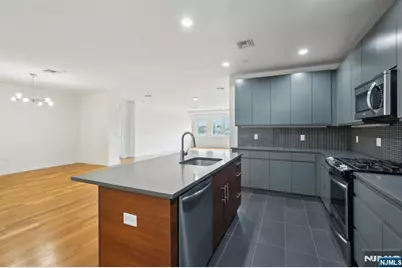1 Executive 205 #205, Fort Lee, NJ 07024 - Photo 20