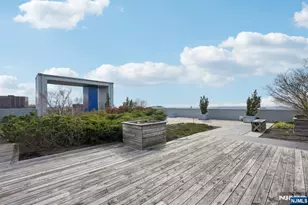 1 Executive 205, Fort Lee, NJ 07024 - Photo 40
