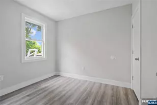 654 12th St, Newark, NJ 07103 - Photo 10