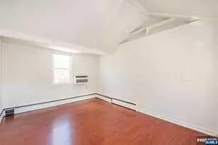 238 Westminster Pl, Lodi, NJ 07644 - Photo 14