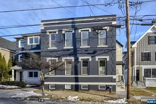 135 Forest Street 2F, Montclair, NJ 07042 - Photo 18