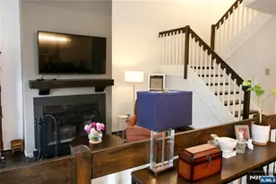 7 Dogwood Ct, Woodland Park, NJ 07424 - Photo 8