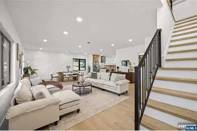 24 Richard Scott Court, North Haledon, NJ 07508 - Photo 2