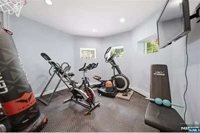 43 Walsh Drive, Mahwah, NJ 07430 - Photo 30