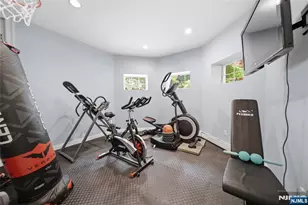 43 Walsh Dr, Mahwah, NJ 07430 - Photo 30