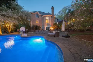 43 Walsh Dr, Mahwah, NJ 07430 - Photo 44