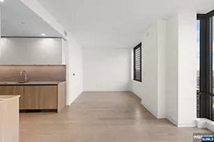 151 Bay Street 2101, Jersey City, NJ 07302 - Photo 8