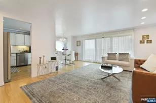 150 Overlook Ph3, Hackensack, NJ 07601 - Photo 4