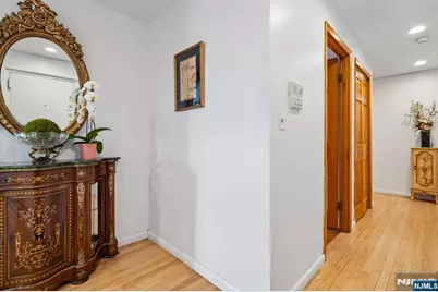 150 Overlook Ph3 #PH3, Hackensack, NJ 07601 - Photo 2