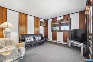 355 Chestnut Ave, South Hackensack Township, NJ 07606 - Photo 10
