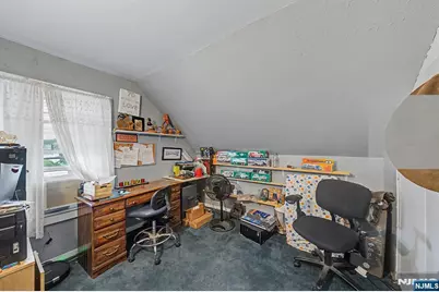 328 Hobart Avenue, Haledon, NJ 07508 - Photo 32