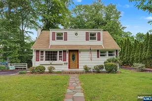 40 Dacotah Ave, Oakland, NJ 07436 - Photo 2