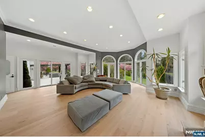 142 Hoover Drive, Cresskill, NJ 07626 - Photo 18