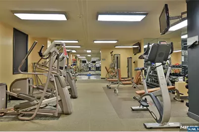 160 Overlook Avenue 3E2 #3E2, Hackensack, NJ 07601 - Photo 14