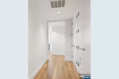 1 Executive 514 #514, Fort Lee, NJ 07024 - Photo 36