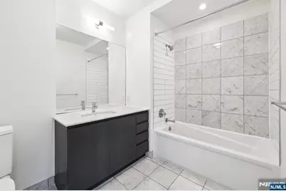 1 Executive 514 #514, Fort Lee, NJ 07024 - Photo 42