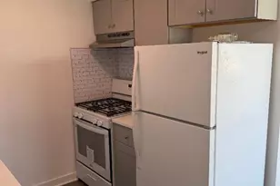 206 Riverview Pl 9, Cliffside Park, NJ 07010 - Photo 6